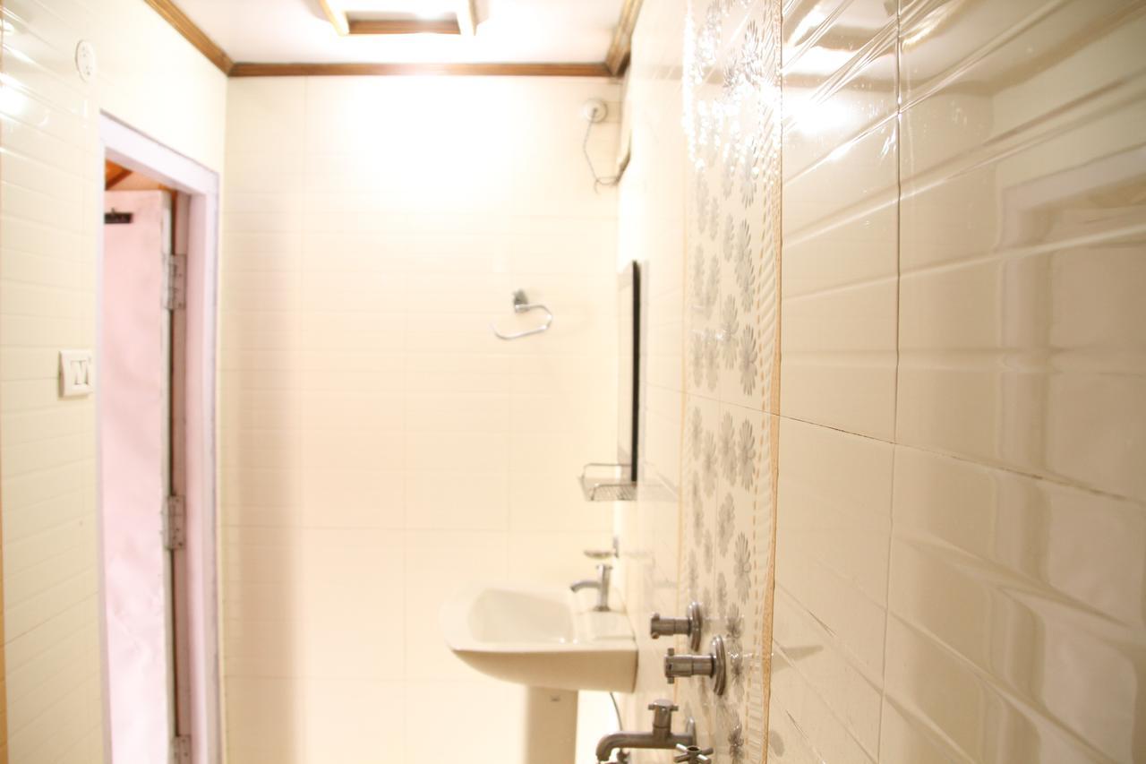 Hotel Vikrant Nainital Luaran gambar
